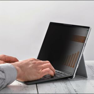 StarTech.com Plastic Anti-glare Privacy Screen Filter for Microsoft Surface Go, Surface Go 2, Surface Go 3 - Black - 1 - F