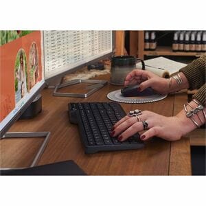 HP 475 Keyboard - Wireless Connectivity - USB Type A Interface - Plunger Keyswitch - Bluetooth/RF - 10 m - 2.40 GHz - Micr