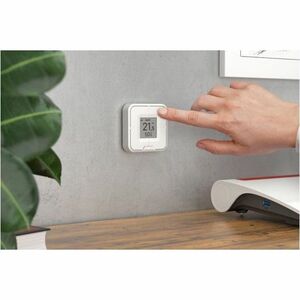 FRITZ! FRITZ!DECT 440 Home Automation Control Panel - 6.9 cm Height x 6.9 cm Width x 1.8 cm Depth