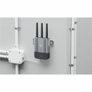 Ubiquiti Mobile Router Industrial Wi-Fi 4 IEEE 802.11b/g/n Ethernet, Cellular Modem/Wireless Router - LTE - 4 x Antenna(4 