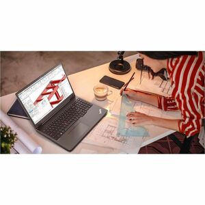 Estación de trabajo portátil - Lenovo ThinkPad P16v Gen 2 21KYS10P00 40.6cm (16") - WUXGA - Intel Core Ultra 7 155H - 32GB