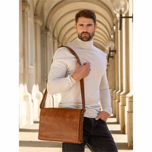 dbramante1928 ApS Marselisborg Carrying Case (Messenger) for 35.6 cm (14") Apple Notebook, MacBook - Golden Brown - Leathe