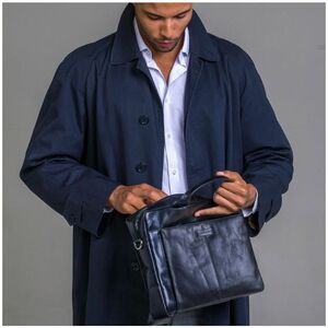 dbramante1928 ApS Amalienborg Carrying Case for 38.1 cm (15") Apple Notebook, MacBook - Black - Full Grain Leather Body - 