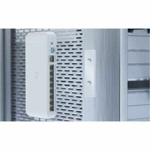 Ubiquiti UniFi Wall Mount for Switch, Power Adapter - Polycarbonate, Silicone rubber