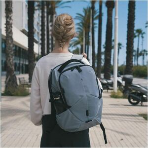 Estuche de transporte Targus Terra EcoSmart TBB64904GL (Mochila) para 38.1cm (15") a 40.6cm (16") Portátil - Gris - Confor