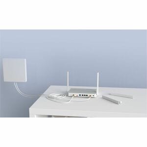 Keenetic Hero 4G+ (KN-2311) Modem-routeur 4G+ Wi-Fi 6 maillé AX1800 avec commutateur intelligent Gigabit 4 ports et port U