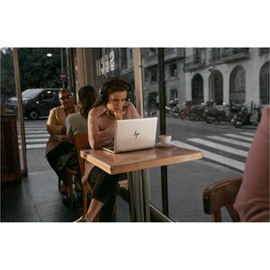 Notebook 2 in 1 Convertibile - HP EliteBook 8 Flip G1i 33,8 cm (13,3") Touchscreen - WUXGA - Intel Core Ultra 7 255U - 32 