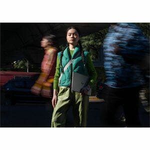 HP OmniBook 7 16-az0088TU 40.6 cm (16") 笔记本电脑 - WQXGA - 240 Hz - Intel Core 7 240H - 32 GB - 1 TB SSD - Intel 芯片 - 2560 x 