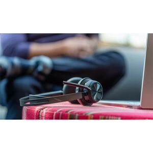 Poly Voyager Focus 2 有线/无线 头戴式 立体声 耳机 - 黑 - Microsoft Teams认证 - Google Assistant, Siri - 双声道 - 上耳式 - 9100 cm - 蓝牙 - 10.2 c