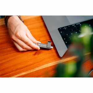Verbatim Dual QuickStick 32040 128 GB USB 3.2 (Gen 1) Type A, USB 3.2 (Gen 1) Type C Flash Drive - Grey - 510 MB/s Read Sp