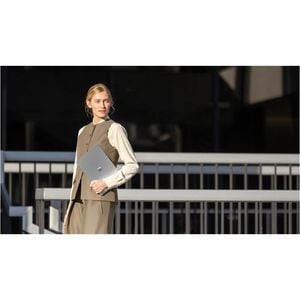 Microsoft Surface Laptop (2025) 33 cm (13") Touchscreen Copilot+ PC Notebook - Qualcomm Snapdragon X Plus X1P-42-100 - 16 