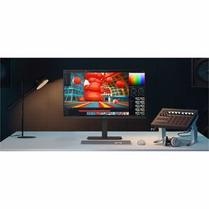 LG 32U720A-B 32"" Class 4K UHD LCD Monitor - 16:9 - 31.5"" Viewable - Vertical Alignment (VA) - 3840 x 2160 - 1.07 Billion