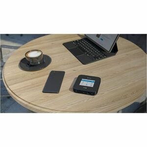 NIGHTHAWK M7 PRO 5G HOTSPOT WIFI 7 MOBILE ROUTER