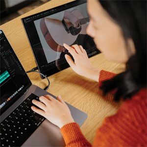 Monitor LCD Touchscreen Verbatim 49593 - 431,8 mm (17") Class - 16:9 - 6 ms - 43,9 cm (17,3") Viewable - Capacità - 10 Poi