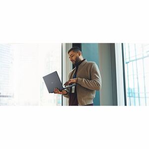 Dell Pro Max Plus MB16250 40,6 cm (16 Zoll) Mobile Workstation - Full HD Plus - 120 Hz - Intel Core Ultra 7 - vPro-Technol