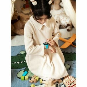 TCL MOVETIME MT46X Smartwatch - Kinder - Schwarz, Grau Body Color - Wireless LAN - 4G - Kamera, Push-Benachrichtigung, SMS