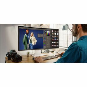 Monitor LCD LG UltraFine 40U990A-W 1016 mm (40") Classe 5K2K WUHD Schermo curvo - 21:9 - 100,8 cm (39,7") Viewable - Tecno