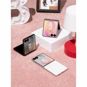 Samsung Galaxy Z Flip8 SM-F776B 256 GB Smartphone - 17,5 cm (6,9 Zoll) Flexibler faltbarer Bildschirm Dynamic AMOLED 2X Fu