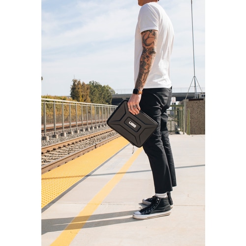Urban Armor Gear Carrying Case (Sleeve) for 27.9 cm (11") to 33 cm (13") Notebook - Black