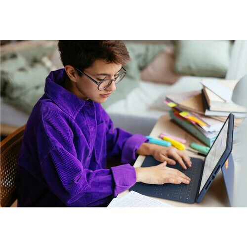 Cover tastiera Logitech Rugged Combo 3 Touch Robusto Apple iPad (7a generazione), iPad (8a generazione) Tablet - Classic B