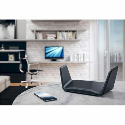 Netgear Nighthawk RAXE300 Wi-Fi 6E IEEE 802.11 a/b/g/n/ac/ax Ethernet Drahtlos Router - Triband - 2,40 GHz ISM-Band - 5 GH