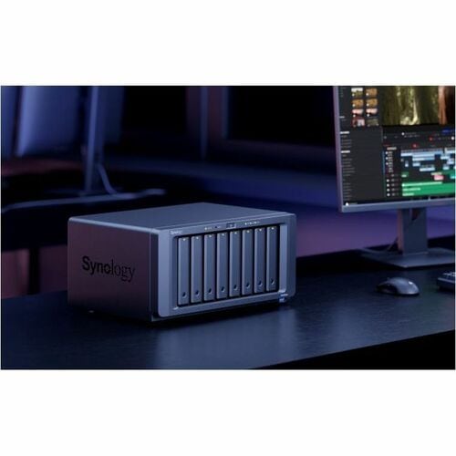 Sistema di memorizzazione SAN/NAS Synology DiskStation DS1823XS+ - 8 x Vani totali - AMD Ryzen V1780B Quad core (4 Core) 3