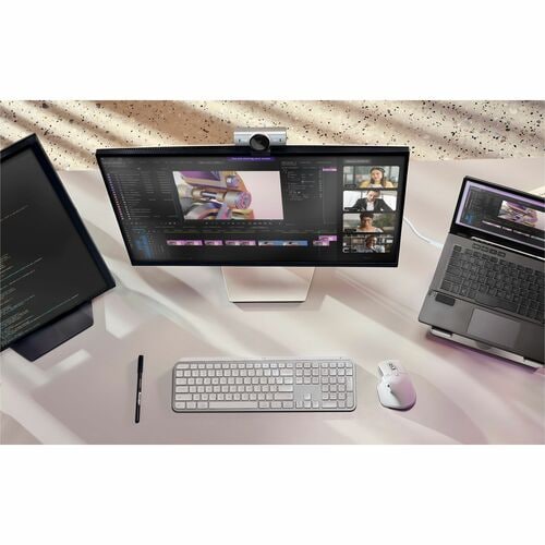Logitech Master Webcam - 8.5 Megapixel - 30 fps - Pale Gray - USB - 3840 x 2160 Video - STARVIS Sensor - Auto-focus - 90° 