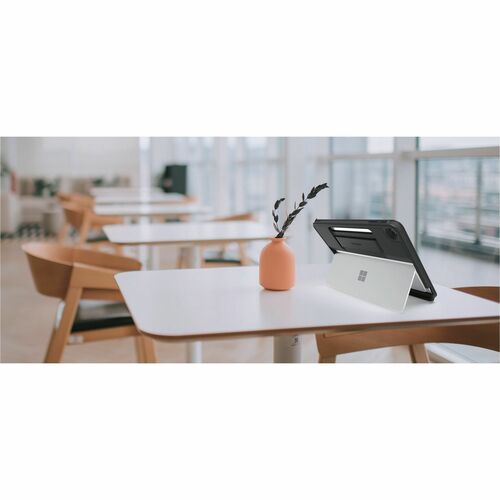 Kensington BlackBelt Robust Tasche für 30,5 cm (12 Zoll) Microsoft Surface Pro Tablet - Schwarz - Plastik, Silikon Körper 