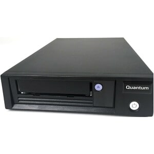 Quantum LTO-8 Bandlaufwerk - 12 TB (Nativ)/30 TB (komprimiert) - Schwarz - 3 Jahr(e) Garantie - 6Gb/s SAS - 1/2H Höhe - Ta