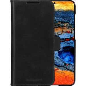dbramante1928 ApS Lynge Carrying Case Samsung Galaxy S25 Smartphone - Black - Full Grain Leather Body - 155 mm Height x 75