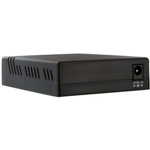 StarTech.com 10/100 Fiber to Ethernet Media Converter Multi Mode SC 2 km - Convert and extend a 10/100 Mbps Ethernet conne