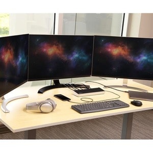 StarTech.com 4K USB-C Dock, Triple UHD 4K Monitor Docking Station, Mac & Windows, HDMI & DisplayPort, 60W PD, 5x USB 5Gbps