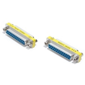 StarTech.com DB25 Slimline Gender Changer Female to Female - Cable Adapter - Convert a DB25 male connector to a DB25 femal