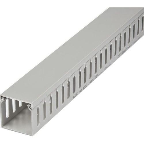StarTech.com Chemin de Câbles PVC de 2m avec Couvercle - 50 x 50mm - Slots Parallels 8mm, Goulotte Cache Câble Réseau, max