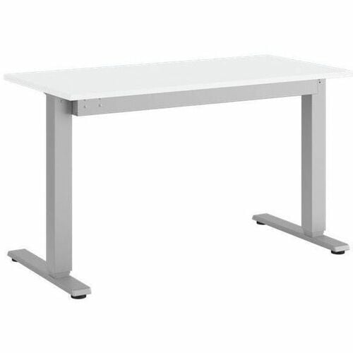 Mesa ajustable en altura Float 24”x48” en color plateado, con ajustador de contrapeso removible para ajuste sin esfuerzo. 